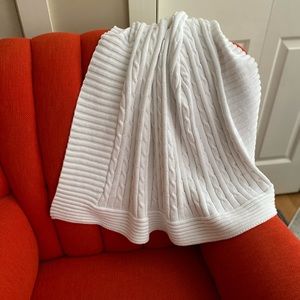 GUC white knit baby blanket